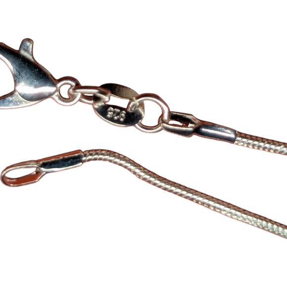 💥SALE💥 18K White Gold Filled Jade Cross Pendant With 925 Sterling 22inch Chain - Picture 10 of 11